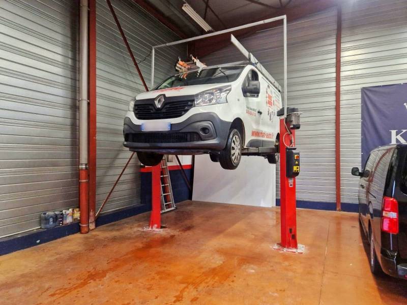 Vente et installation de matériel pour réparation auto proche de Lyon